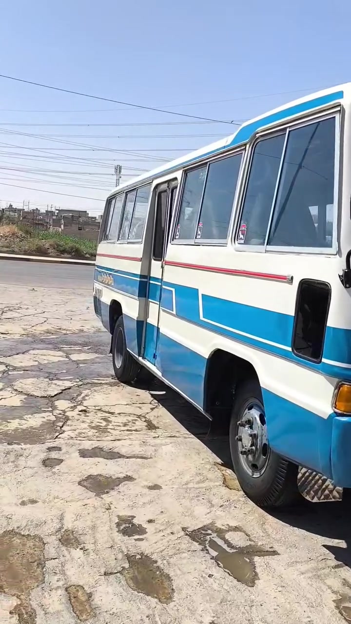 سلام عليكم كوستر للبيع سعر 75 ورقه مكان موصل ماكينه كيا 3000  جديد هزه مو سلطه***********//(***********
