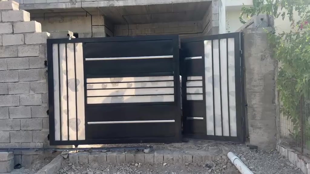 تم إنجاز 
باب سلايت طول ٣٢٠ ارتفاع ١٨٠
للطلب والاستفسار الاتصال على الرقم *********** اسيا واتس اب

