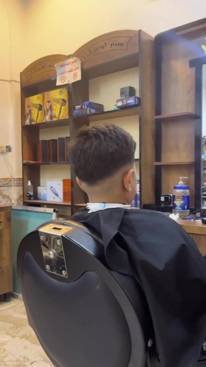 شغل وتدريج خاص من كرسي محمود الحلاق 💈
📍 الموقع: هيت حي العمال سنتر أوسكار
📲 للحجز والتواصل المباشر عبر الواتساب: ⁠***********⁠  #هيت  #محمود_حلاق  #الانبار #اكسبلور #العراق
