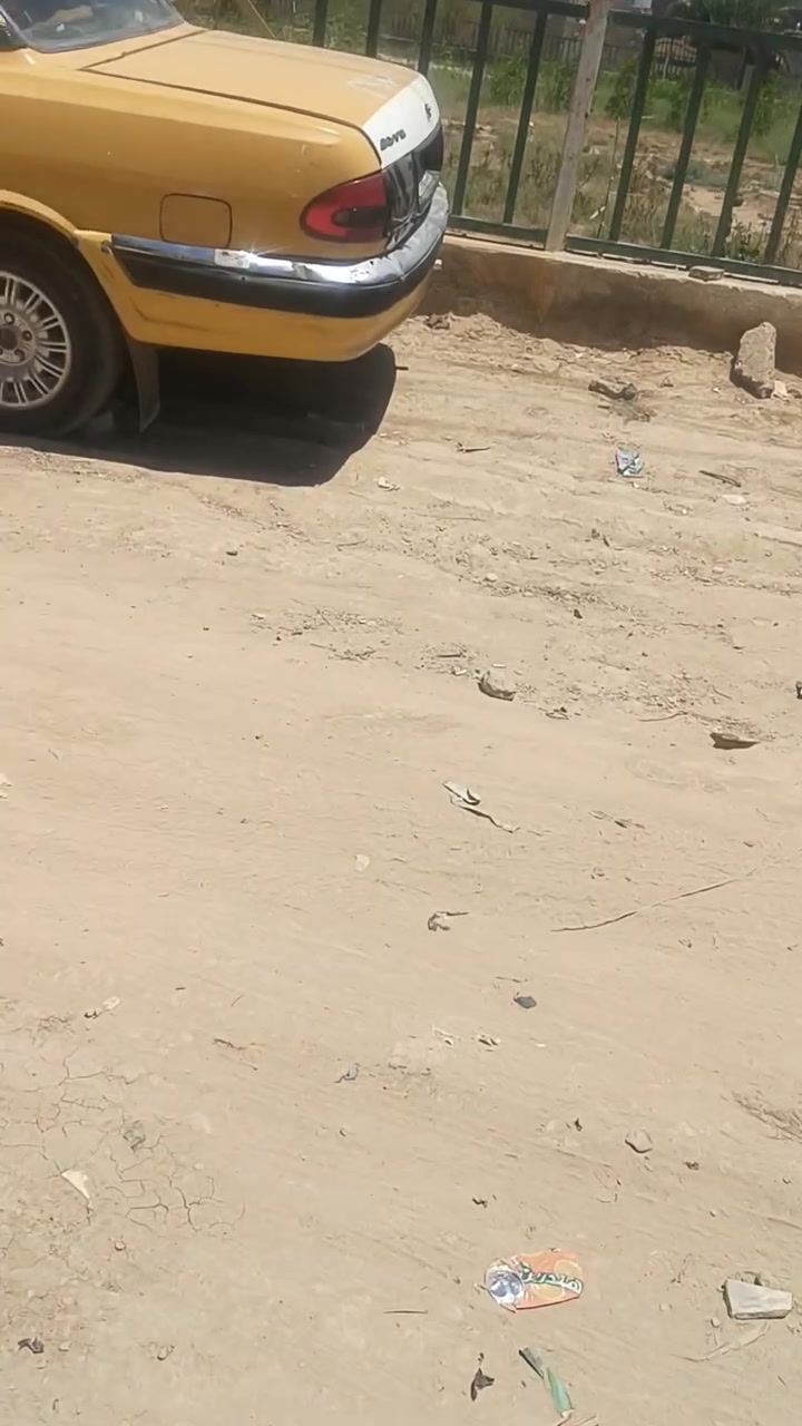 سياره خير من الله محرك اثنين ونص
باتري جديد كهربائيات شغال اشاير لايتات   حداديه 80 بالميه  تانكي بانزين جديد  السياره عوزها ترتيبات قليله السعر 19 
***********
