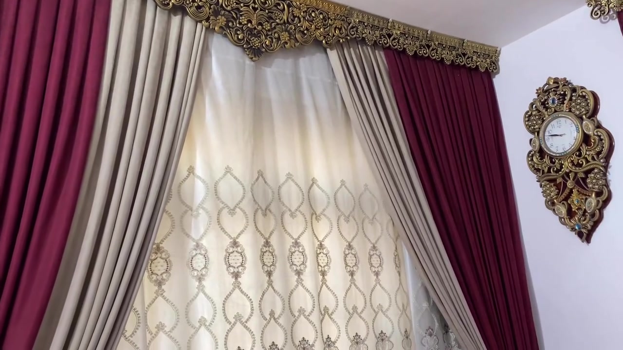 تخم حطاطه بعده جديد وبردات كذالك بعدهن جدد وياهن زوالي نفس الون موروني 2 سعرهن مليونين ونص وبيهن مجال *********** هاذ رقمي وخاص مفتوح
