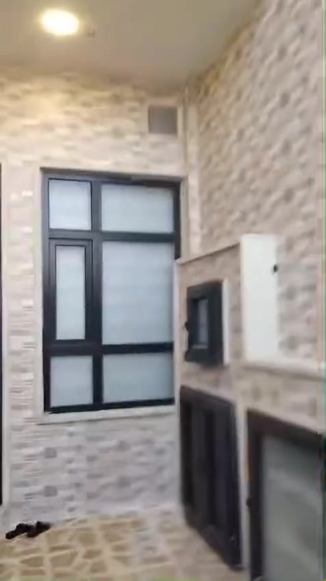 🏠 عرض مميز من مكتب أرض الملايين للعقار 🏠

🔥 دار للبيع في حي ملايين الثانية قرب ماركت نون

📐 المساحة: 140 متر مربع
📏 الواجهة: 7 متر
🏢 عدد الطوابق: طابقين

🔹 الطابق الأول:
▪️ غرفتان نوم
▪️ هول
▪️ استقبال
▪️ صحيات
▪️ مطبخ حار وبارد

🔹 الطابق الثاني:
▪️ 3 غرف نوم
▪️ هول
▪️ صحيات
▪️ بيتونة

📞 للاستفسار ولمزيد من التفاصيل اتصل على الأرقام التالية:
📱 ***********
📱 ***********

✨ فرصة مميزة للسكن والاستثمار، لا تفوتها!
🏡 مكتب أرض الملايين للعقار في خدمتكم دائماً
