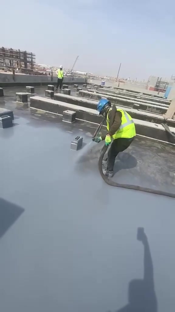 البوليوريا ماده مطاطيه شديدة الالتساق ومرنه تقاوم لتمدد ولتقلص  ونسبة عزل ١٠٠٪؜ وضمان يدوم امثر من ٢٠ سنه 
الاستفسار ***********

