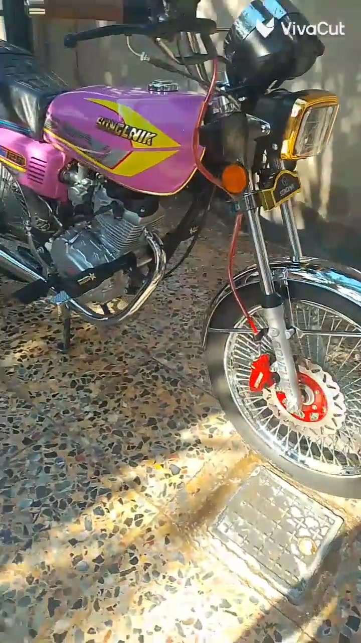 السلام عليكم دراجه تايكر موديل 26 صايرله 3 أشهر من طلعته من الوكيل اليريده بي خير ويدل مكاني جبله سعره 825 المو شراي لا يتعبني رقم ***********
