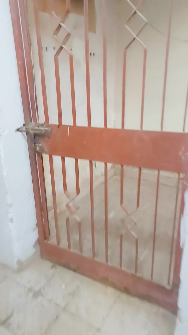 شقة وسط • العمارات الجديدة • الفرع العريض