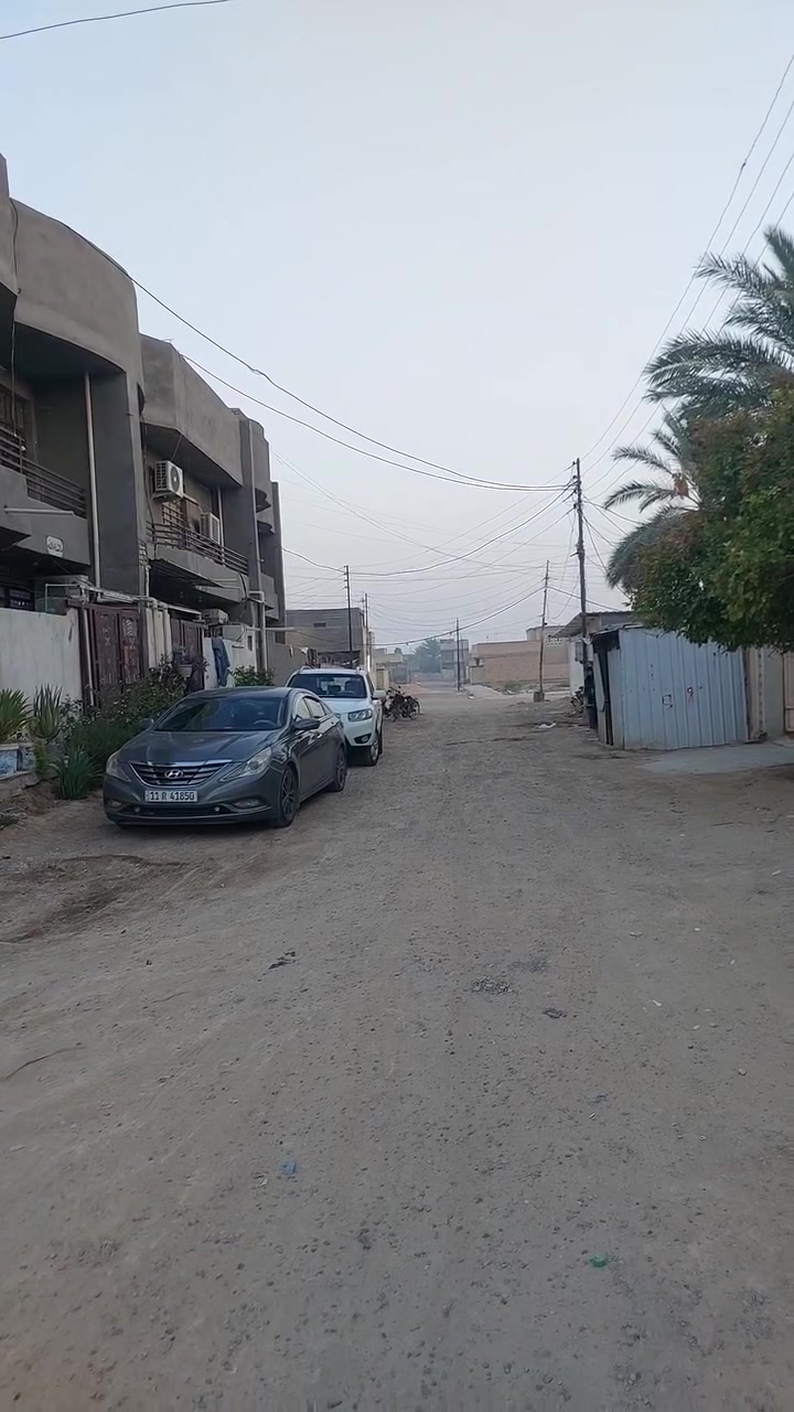 أللهم صل على محمد وعلى آل محمد 
توفر دار للبيع موقع ام الواويه مربع اول 
مساحة ٢٠٠م الواجة ١٠م نزال ٢٠م 
قرب شارع العشرين يربط بين حولي وشارع ضباط 
يتكون من طابقين طابق اول ٢ غرف منام طابق ثاني ٤ غرف منام 
للإستفسار الاتصال او مراسلة واتساب 
*********** علي المشهداني 
*********** علي المشهداني
