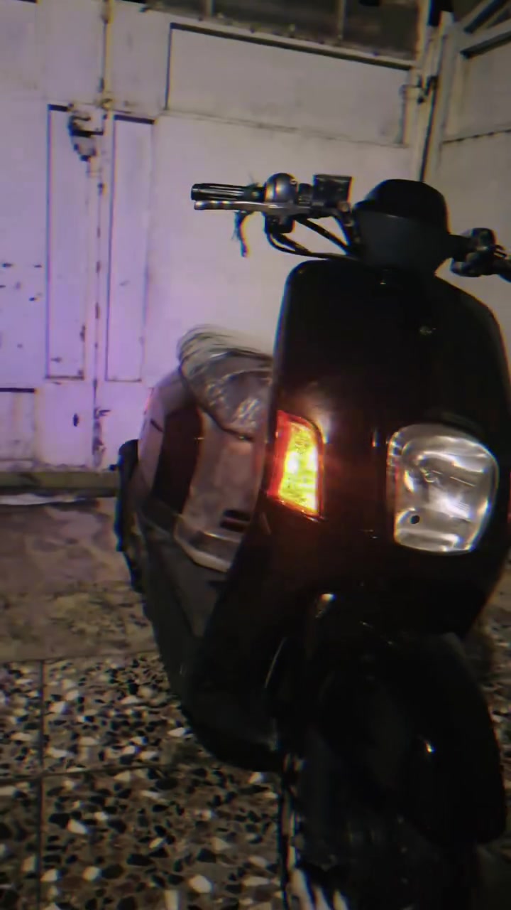 ​🛵 ياماها ماكس بوليسي (Max Policy) نظيفة قمة – للبيع 🛵
المواصفات والتفاصيل:
​الحالة: الدراجة مكفولة من كلشي (مكينة، كير، وبدنه).
​النظافة: نظيفة جداً ومشغولة بعناية.
​الكهربائيات: كلشي شغال بيها 100% وما تحتاج اي شي 
​المكان: بغداد – الزعفرانية.
​💰 السعر: ​500 ألف دينار (وبيها مجال بسيط للشراي
رقمي ***********
