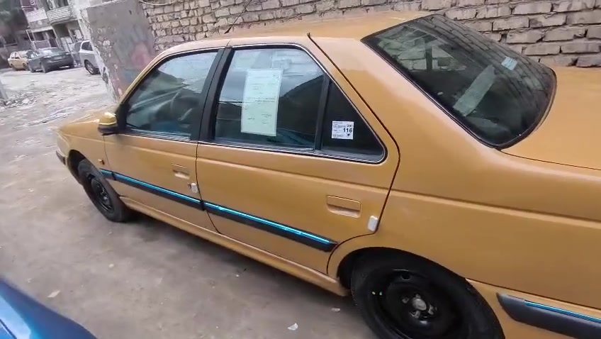 السلام عليكم
سيارة بيجو بارص موديل 2015
سيارة خير من الله فقط بيها ونة قليل بالكير
وباب مبدل و جاملغ بي بارد 
السيارة حلو تبريد و كهربائيات كلها شغالة مكينة و صدر 
مدوشمة وبيها شاشة يعني السيارة حلوة
السعر 42 وبيها مجال 
مكان السيارة بغداد الدورة حي الصحة
*********** بي واتساب
