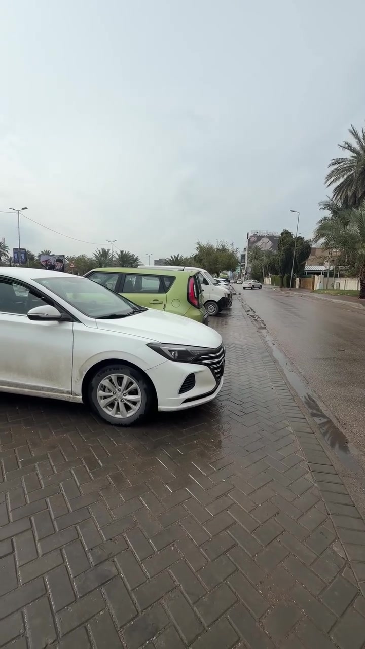 السلام عليكم 
عندي ايدو بلاص موديل ٢٤ ماشية ١٠١٨٠٠ 
محرك ١٦٠٠ تنفس طبيعي 
داخل جلد 
اوتو هولد 
تحكم ستيرن 
تبريد قطعتين 
وباقي المواصفات معروفة 
مطلوبة للشركة باقي عليها شي بسيط وتكمل اقساطها  
بيها ضرر بسيط بالجاملغ وطرف البنيد السيارة بعدها بالضمان مال شركة اريد ابيعها نقد اخذ مبلغ السيارة وسدد المتبقي عليها علمود تصير حرة وحولها بأسم المشتري قيم باليرضي الله سبحانه وتعالى 
ممتواجد خاص على الفيس الي يريد السيارة يتصل 

***********
