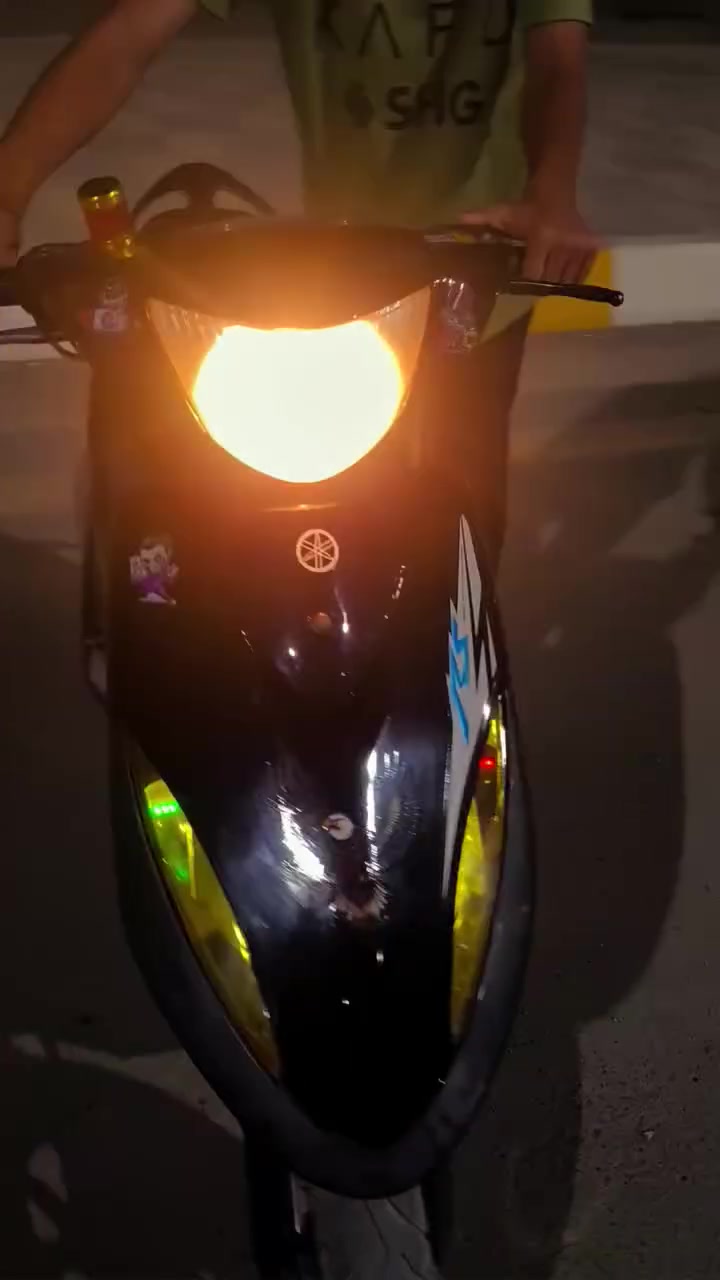 🔥 للبيع ماكس 2003 | 100cc 🔥
دراجة مرتبة وجاهزة للاستخدام، مناسبة للدوام والمشاوير والاستخدام اليومي.

✅ موديل 2003
✅ محرك 100cc
✅ اقتصادية بالبنزين
✅ خفيفة وسهلة بالسياقة
✅ حجم عملي ومناسبة للمدينة
✅ شكلها مرتب
✅ الفحص والمعاينة متاحة للجاد

💰 السعر 600 ألف بيه مجال 
📍 المكان: ديالى بعقوبه تقاطع القدس 
رقمي: ***********
