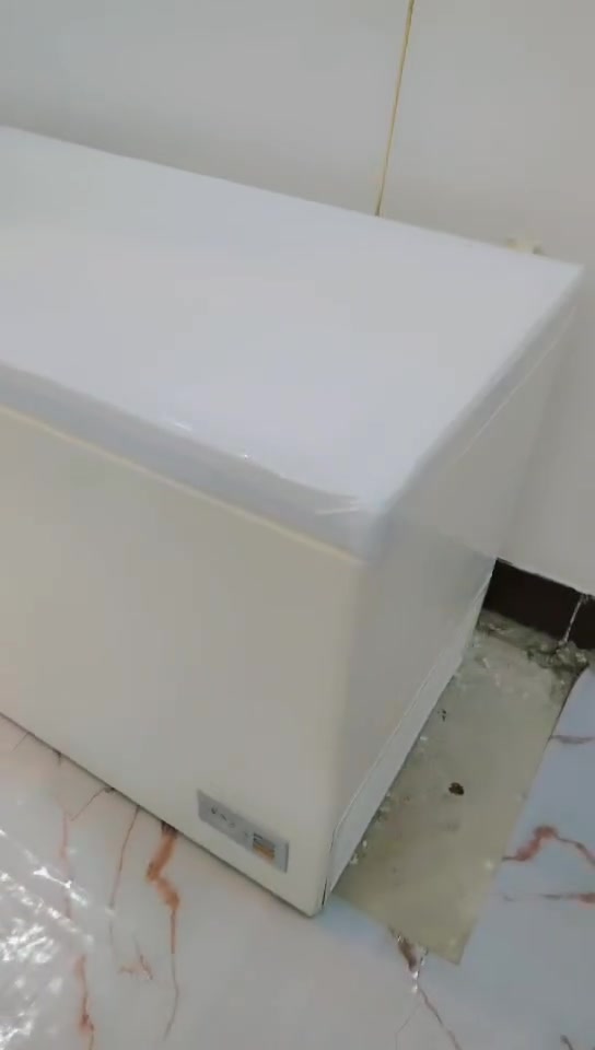سلام عليكم مجمده 18 قدم للبيع السعر على خاص او هاذا الرقم ***********
