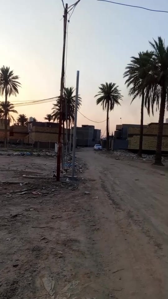 السلام عليكم
قطعه للبيـع، طابو زراعي سند 25، مساحة400م، نزال 37م، واجهه 11م 
الموقع: حله قرب شارع 100 وتكون ع شارعين ركن منطقه هادئه ومتوفر كافة الخدمات 
بيع مستعجل للاستفسار عن السعر الاتصال ع رقم ***********
