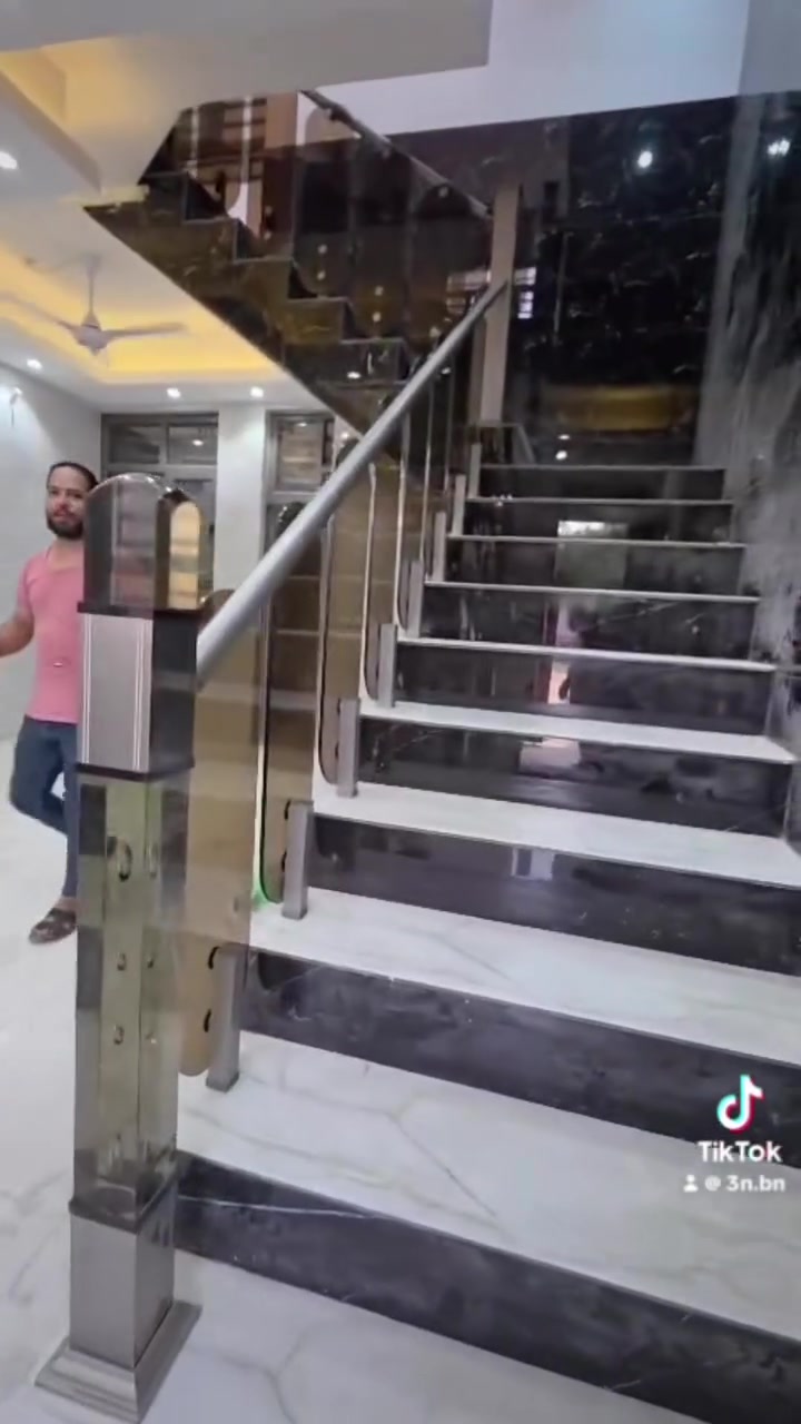 مــحـــجر جام تركي 🚪🚪🚪 سعر المتر60الف

الامــــان والـــراحــة التامـــة 😍😍

مــــع   😍🩵القصر الملكي🚪🚪 
***********
***********
كربلاء شهداء حي الموضفين 

￼⁨
