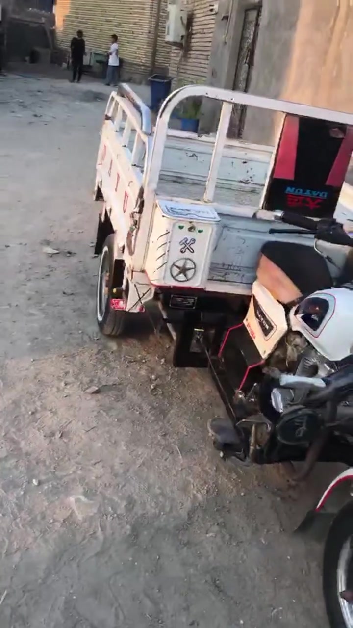 السلام عليكم ستوته للبيع نظيفه ستوته حلوه مرتبه هذا رقمي ***********
