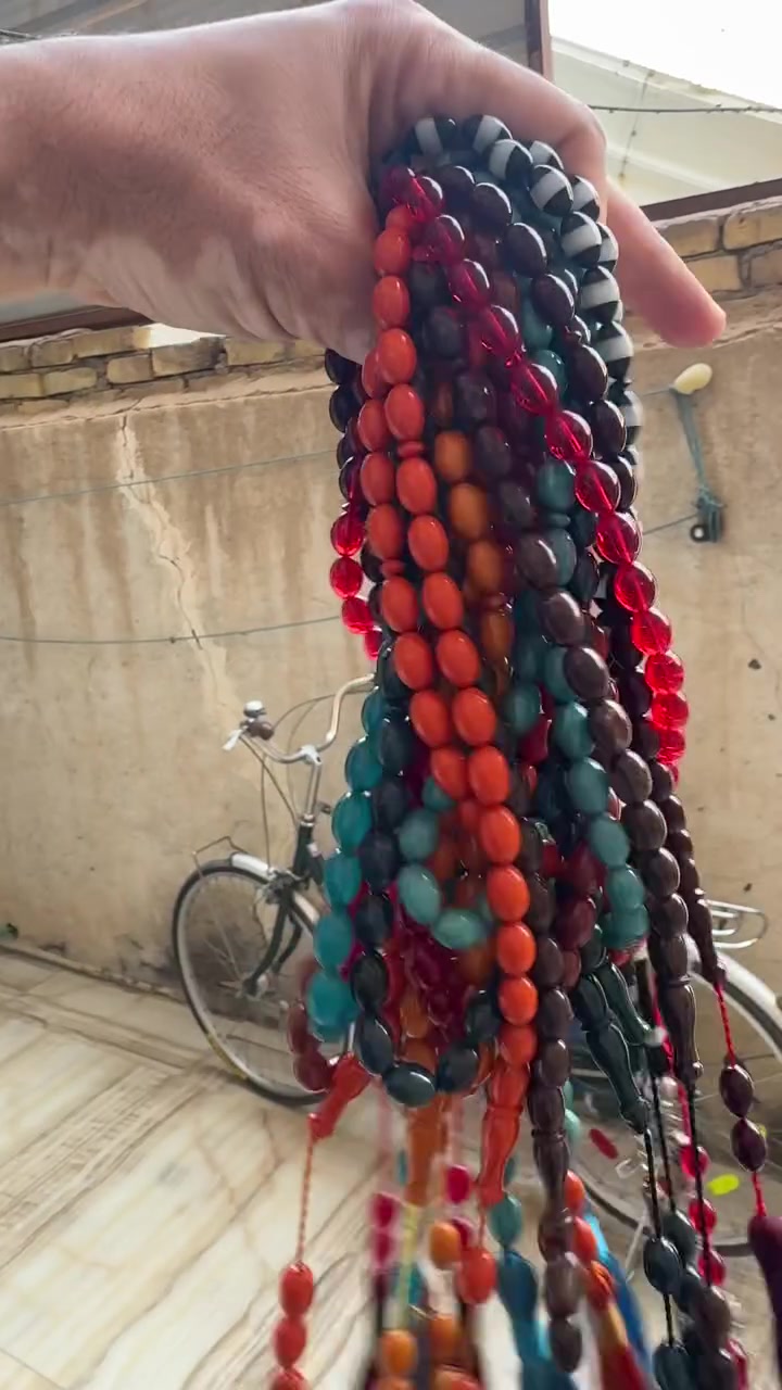 ١٥٠ • سبحه مشكل • ياقوت زمرد