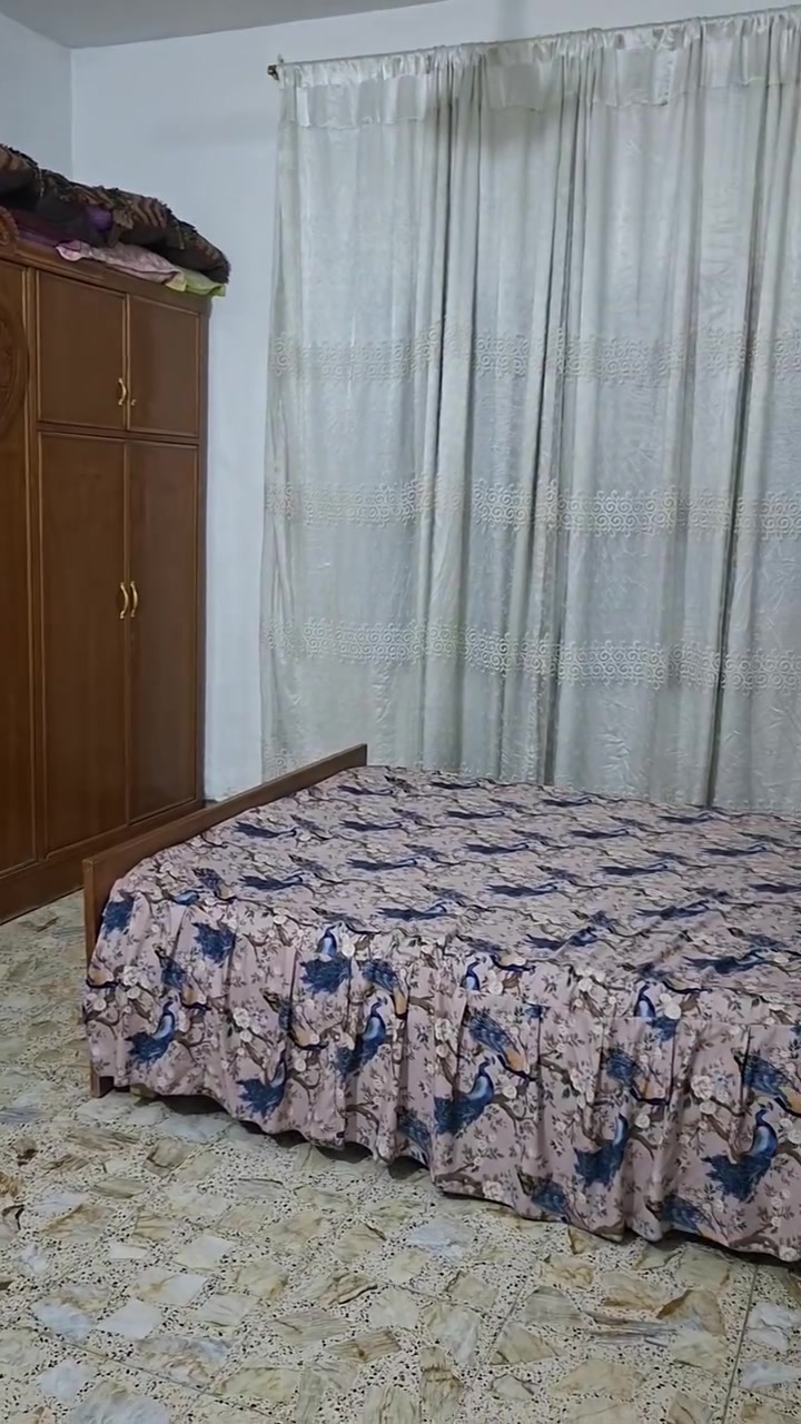 السلام عليكم بيت للبيع النهروان حي الطف شارع الشمري للاستفسار الاتصال على هذا الرقم 
***********
