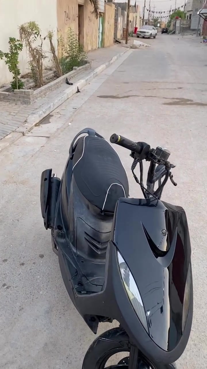 ماكس عدله للبيع
بوشه ٤٥ 
٢٠٠٧ 
بيهه خيط تبخير 
سعر ٤٧٥ وبيهه مجال 
*********** مكاني بصرة هارثه
