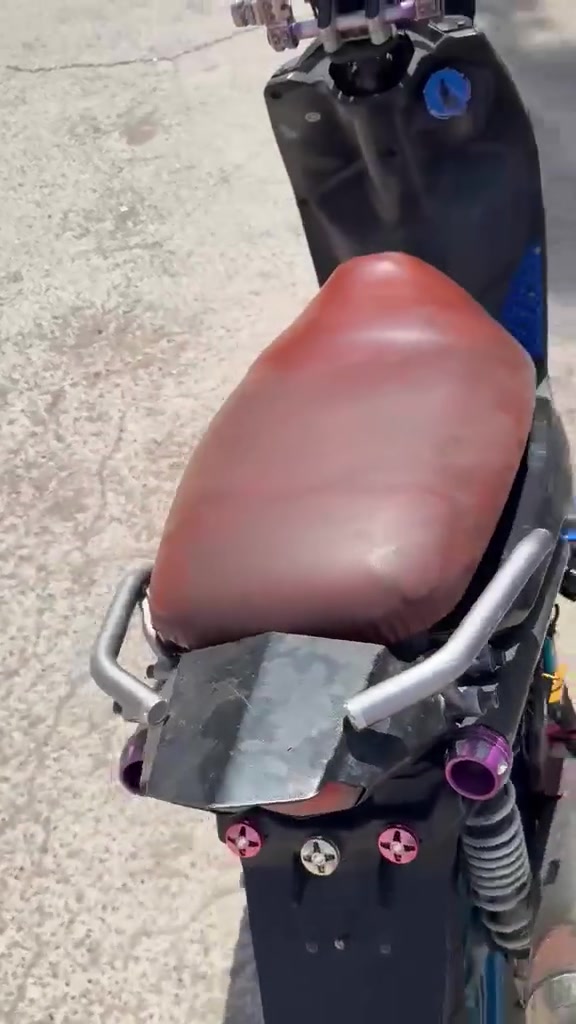 سكنس جبلي البيع السعر 650عنواني بغداد الشعله ***********
