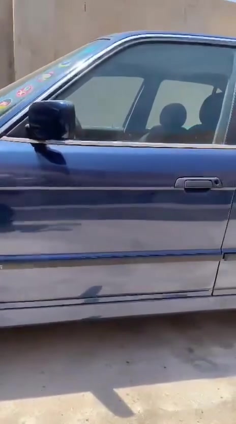 السلام عليكم بي ام موديل ٩١ رقم اربيل انكليزي كير مكينه بشرط صبغ جماليه مكان السياره موصل برطله اتصل  ***********
