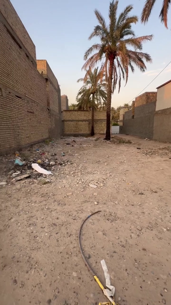 السلام عليكم قطعه ارض للبيع مساحه 300م
واجهه 10م نزال 30م 

القطعه ركن صايره على الشارعين 

نزال البعبود قرب المولده الثانيه 

(القطعه ملك صرف خالي من الأوقاف )

لمزيد من المعلومات مراسلة الصفحة. 

او زياره موقعنا 📍

الكاظميه / الطي / مقابيل جامع صالح مصطفى 

 مكتب فدك للعقار والمقاولات العامة 

باادارة: جعفر الجيلاوي 

***********
