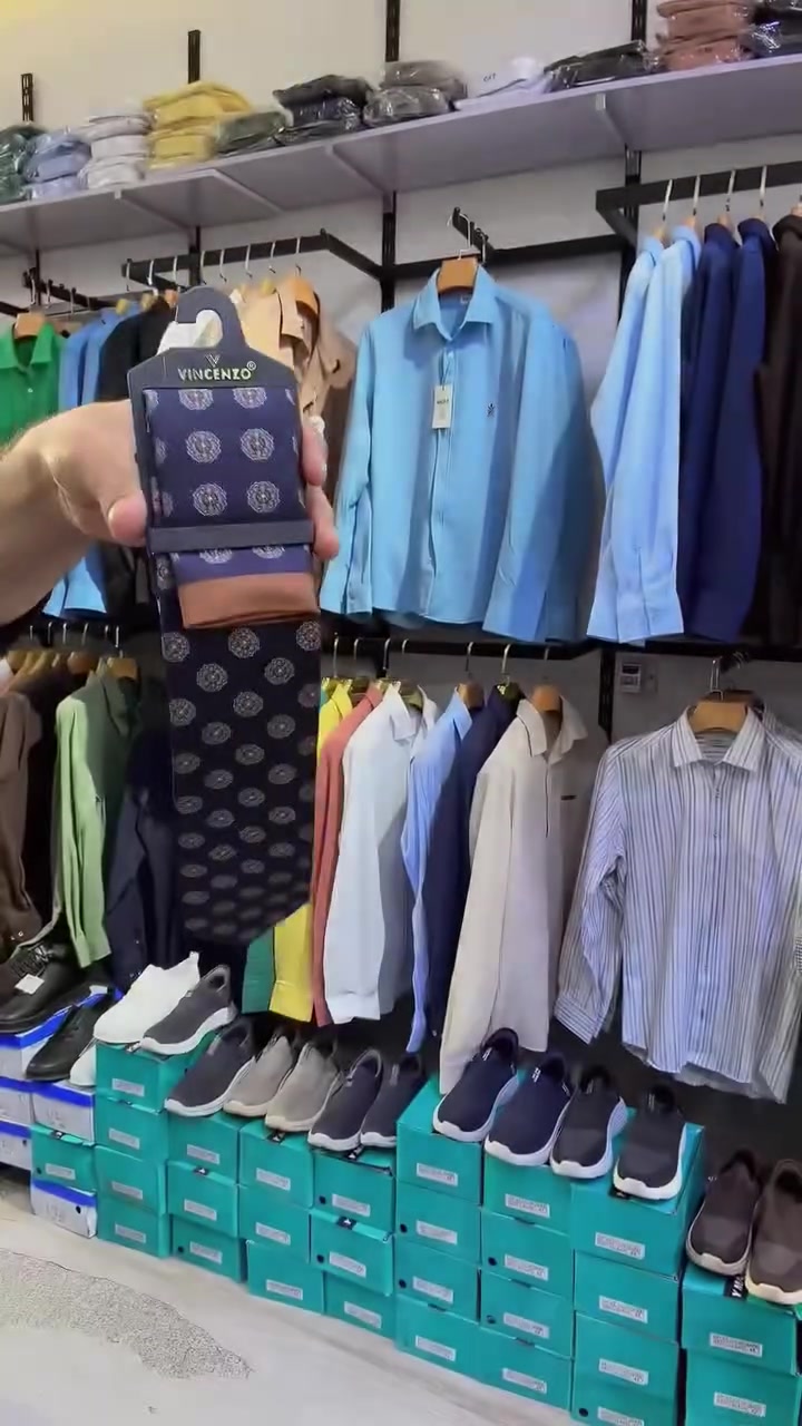 الفخامه  والرقي  والجمال كله بهذا الموديل 🔥
بدله wool لون فخم جدا 
قالب سلم فت 
قياسات 46-48-50-52-54-56
#ازياء_حامد_الخليل عنوان الاناقة والتميز 
بابل المحاويل ناحية الامام
