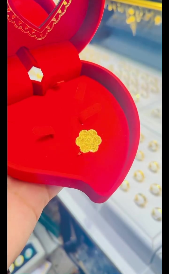 💍 محابس بموديلات حديثة ومرتبة ✨

تشكيلة راقية تناسب كل الأذواق 🤍
موديلات ناعمة وفخمة بنفس الوقت 👌✨

مجوهرات المصطفى
تدللون علينا واختاروا اللي يليق بيكم 🌹
*********** مقتدى كمال 
العنوان / بابل _جبله _سوق المسقف من جهة المركز
