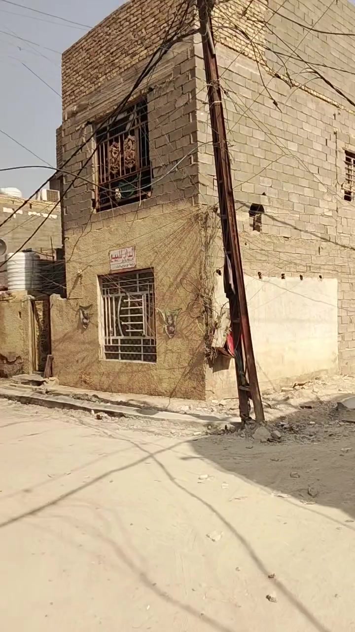 سلام عليكم بيت مساحه ١١٠ مربع بل دسيم فتحه الجوادر بيت ركن مربع طابقين طابع اول جهاز وثاني ما جاهز بس غرفه جاهزه فوك استفسار معا هاذا الرقم. ***********
