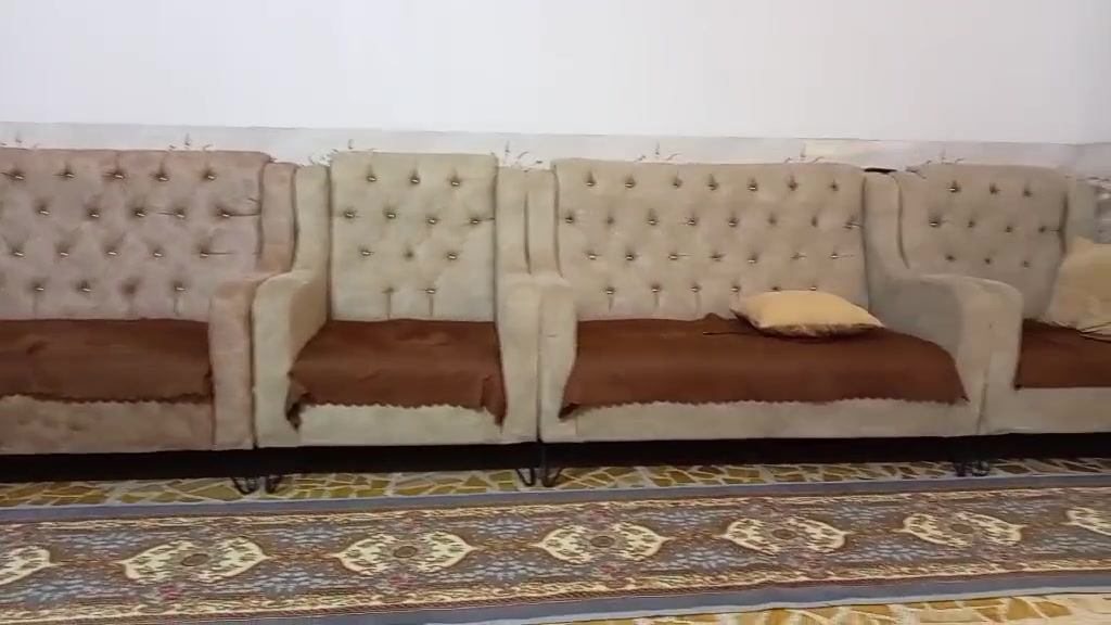 طخم للبيع. نظيف حيل  خشب عراقي 275 بي مجال العنوان الشوره يم مكتب الامن الوطني
الرقم. ***********
