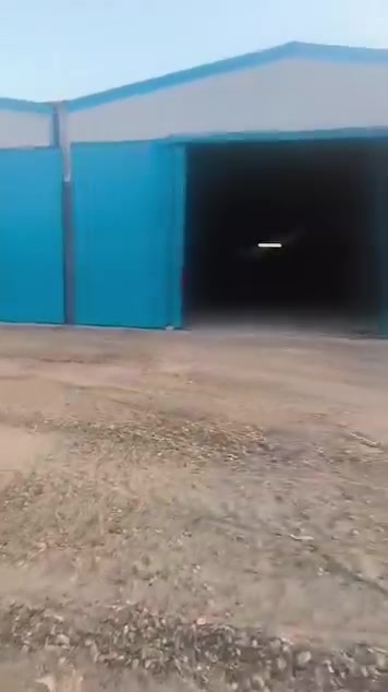 جملون للايجار • ٣٥١م • ساحة جانبية