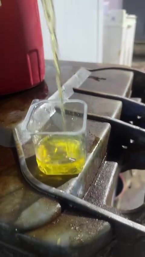 اصفر خفيف واصل كرخ ورصافه بجميع الحمولات سعر نار 🔥 ***********

