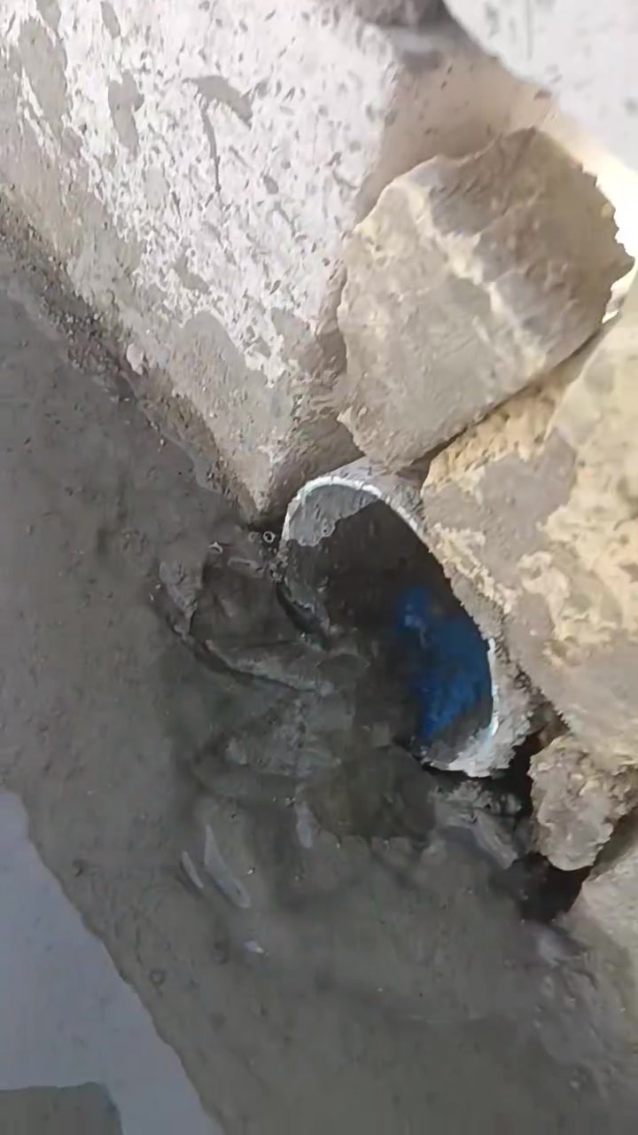 *********** سلام وعليكم ***********   ابو بيت هاذه شقلنه اليوم شقل مرتب علا قياسات المطلوبه يلي عنده ارضيه رباط تصليطه صطح حنه بلخدمه داخل البصره شغل درجه اولى سعر مناسب تفضل
