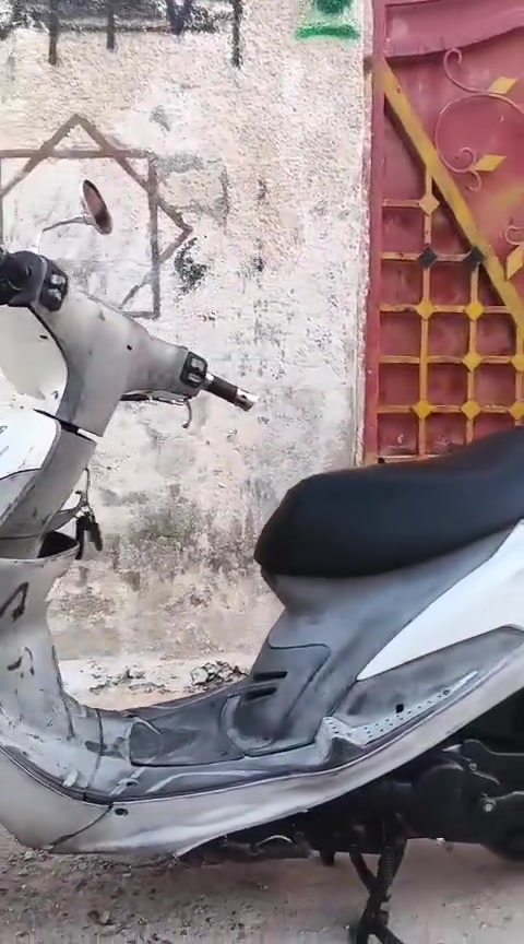 سلام عليكم شباب دراجه ماكس منغولي للبيع دراجه مال رمبه صارله خمس اشهر لمن نازله سبب البيع محتاج مكلف بلنشر هاذ رقم صاحبه بي واتساب *********** 
عنوانه بغداد مدينة الصدر
