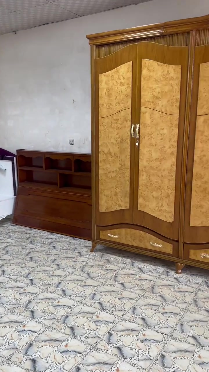 كلشي وسعره للحجز ***********
