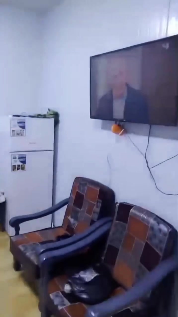 🏡 بيت طابق واحد للايجار – 🏡

🔹 الموقع: الرمادي 5كيلو قرب على جامع المصطفى 

🔹 المساحة: 100 متر 
✅ الشارع 10متر 
✅ جميع الخدمات متوفرة 
يتكون البيت من:
🔸 2 غرف نوم
🔸 صالة
🔸 مطبخ
🔸 صحيات داخلية وخارجية 
السعر 350  وبي مجال 
للاستفسار ***********
