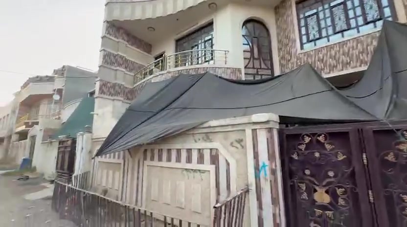 بيت للبيع تفاصيل داخل الفديو
مساحه 100صرف بدون أوقاف
للتفاصيل أكثر الاتصال على الواتساب الأرقام التاليه
***********
***********
