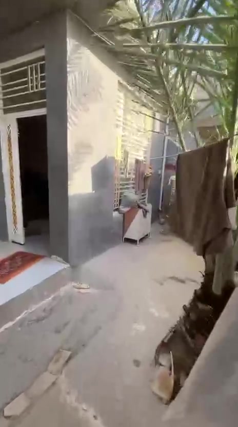يالله🌹

تحية طيبة🌹

بيت🏠للبيع
مساحة 200متر بناء مرتب 
الموقع حواس نزلة الحسينية قرب المدرسة الصينيه
السعر 37وبي مجال

للاستفسار ☎️

***********
***********
او مراجعه مكتب رائد البنواوي للعقار 
حي الموضفين مقابل مدرسه نون والقلم الأهليه 

اهلا وسهلا🌺
