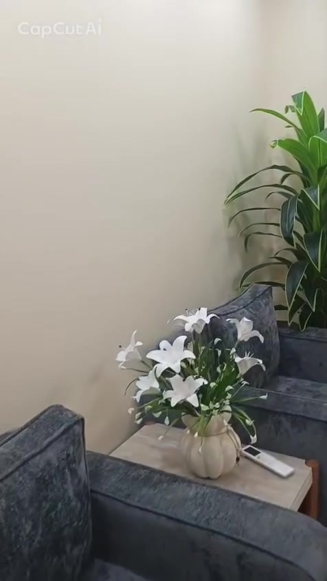 🏡 شقة للبيع في مجمع الأمل 3
📍 الطابق الثالث — إطلالة مباشرة على الحديقة المركزية
📐 المساحة: 139 متر

تحتوي على:
🛏️ غرفتين نوم
🛋️ استقبال
🚿 صحيات ضيوف + صحيات داخلية
🍳 مطبخ مع بلكونة مطلة على الحديقة

💰 السعر بدون أثاث: 205 مليون
🛋️ السعر مع الأثاث: 215 مليون

📞 للاستفسار:***********
