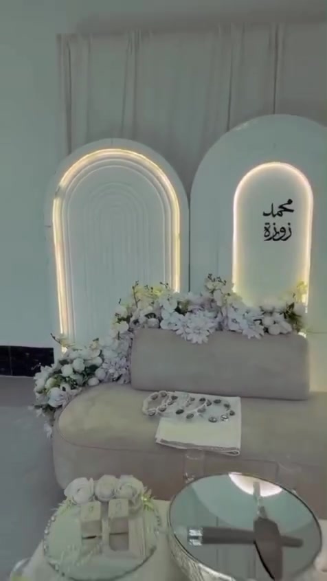 السلام عليكم
يتوفر لدينا كوشات وحنه وخطوبه ومهر وعراس وختان
يجي ويه كل كوشه هديه يتوفر توزيعات وخيمه كاف المناسبات وباسعار مناسبة متوفر ايجار جنط اجهاز عروس التواصل مراسله الصفحة او على رقم *********** 
اهلا وسهلا بكم
