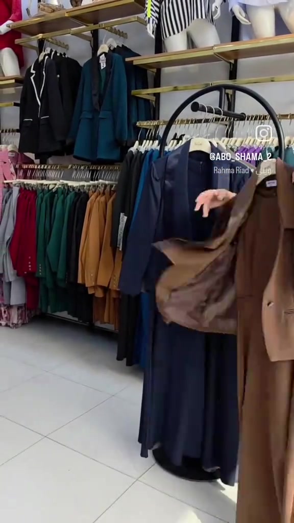 🔥 السعر 28.000 فقط 🔥 ✨ فستان قطعتين نسائي أنيق ومرتب 💎 موديل راقي وتفاصيل تخبل 🌸 متوفر بألوان مميزة 👌 مناسب للطلعات والمناسبات 🚚 متوفر توصيل 📍 مجمع أبو شامه – كربلاء شارع السناتر 📞 للحجز والاستفسار: *********** ***********
