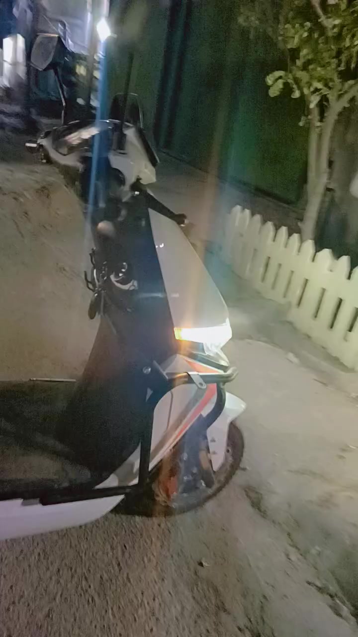 دراجه شحن جديده صار شهر من ماخذه سرعه 100 اربع نمر وتمشي أكثر على سرعه الرابعه سعر مليون مكاني بغداد البياع ***********
