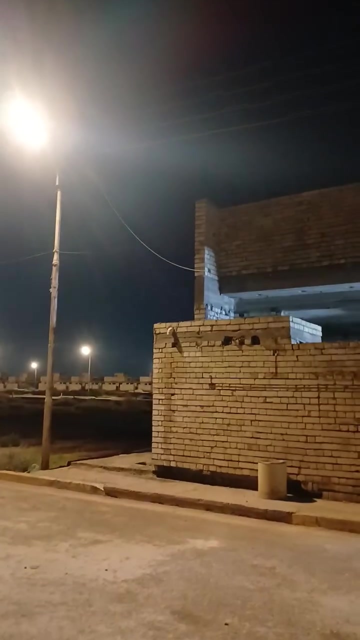 سلام عليكم من رخصة المدير المحترم بيت مساحه 200 بوب الشام حي السلام
خلف مجمع العرين مثل ماموضح بل فديو خريطه تركيه الخريطه 
امامكم من قمة المعماريون عوزه بياض وكاشي وسراميك متعوب علي البيت شتايكر كامل ماء كهرباء كامله الصب ماله كله بم البيع 
لغرض السفر لا اكثر *********** ابو احمد الشمري
