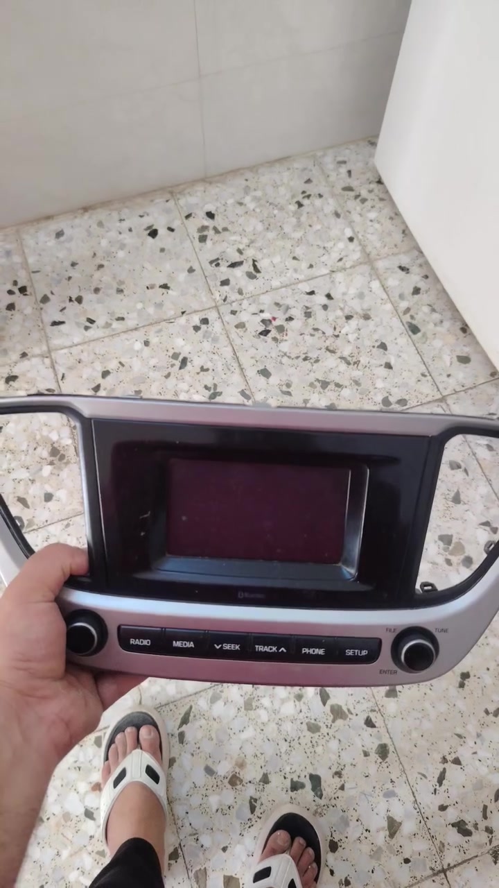 سلام عليكم شاشه مال سياراه اكسنت صليه و شغاله علا فحص مكاني مدينه الصدر ***********
