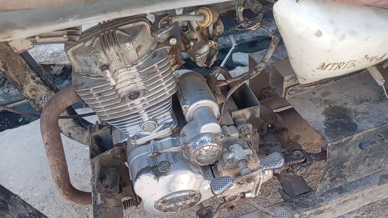 سلام عليكم ستوته اللبيع الحيم موضح بل صوره بس هاي الباقي كفاله الشاصي موديل 8سنويه ورقم اسود اكسن كبس بلادي 8محرك يرادله تنضيف مكاني سماوه ***********
