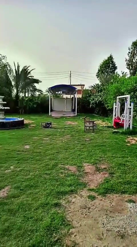 بسم الله 
مزرعة بمساحة 1100متر تحتوي على بيت مساحة البناء200متر مع ترك خلف البيت يحتوي على مضيف 6×4  غرف نوم عدد 3  5*4 صالة 10*3مطبح 4*4 حمام داخلي صحيات خارجية مساحة الحديقة 900متر  مزروعة ثيل مسيج داير حبل مع مزروعات حمضيات ونخيل ممتاز مثمر تبليط ماء نهر جاري بدون انقطاع ماء اسالة ونهر بدون نقطاع مدارس مستوصف سوق موقع  البيت سلمان باك طريق الخناسة قرب المزارع سعر125مليون قابل التفاوض   جنس لارض 117 
***********@واتساب
