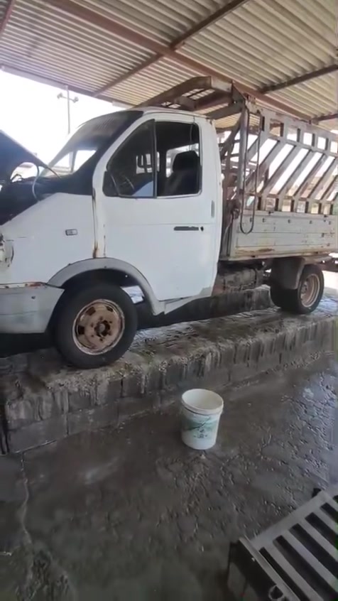 سلام عليكم ورحمة وبركاته سياره البيع السعر 15ورقه وبيه مجال العنوان بغداد حيور ***********
