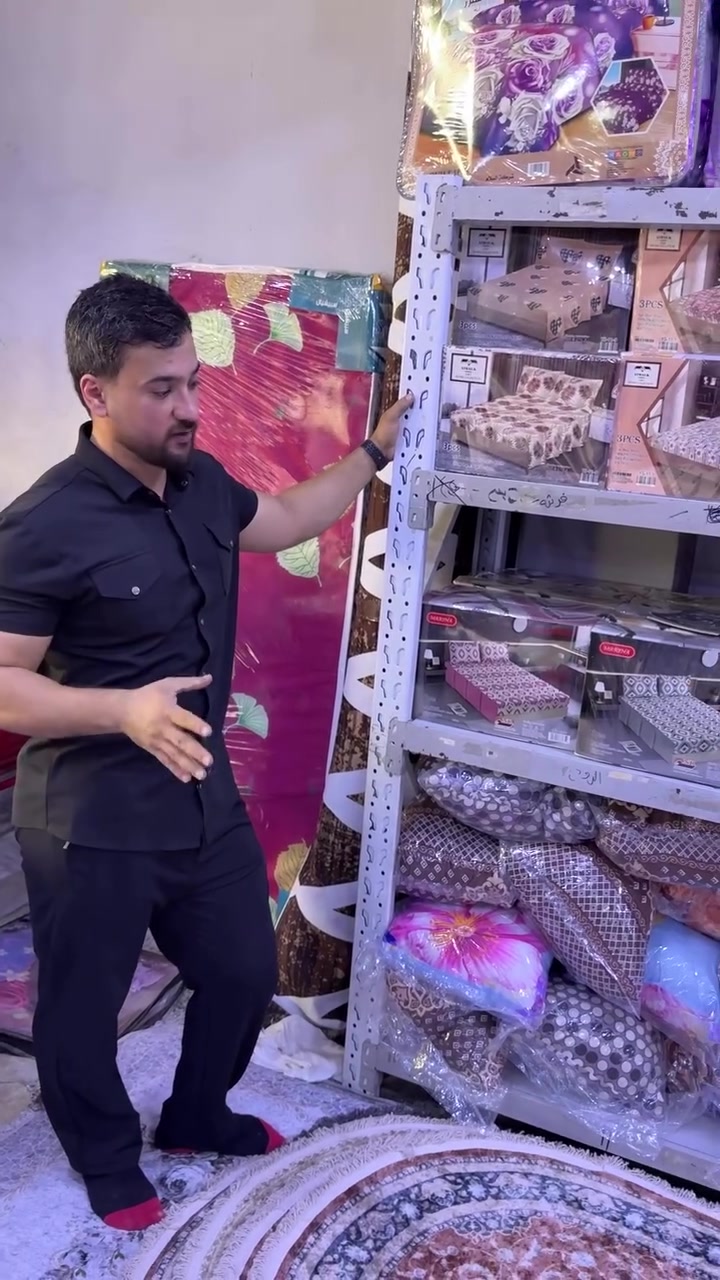 سرير • غرفة نوم • أثاث