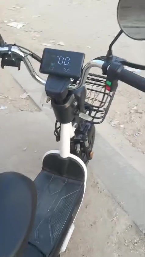 دراجة شحن • نظيفة • استعمال قليل