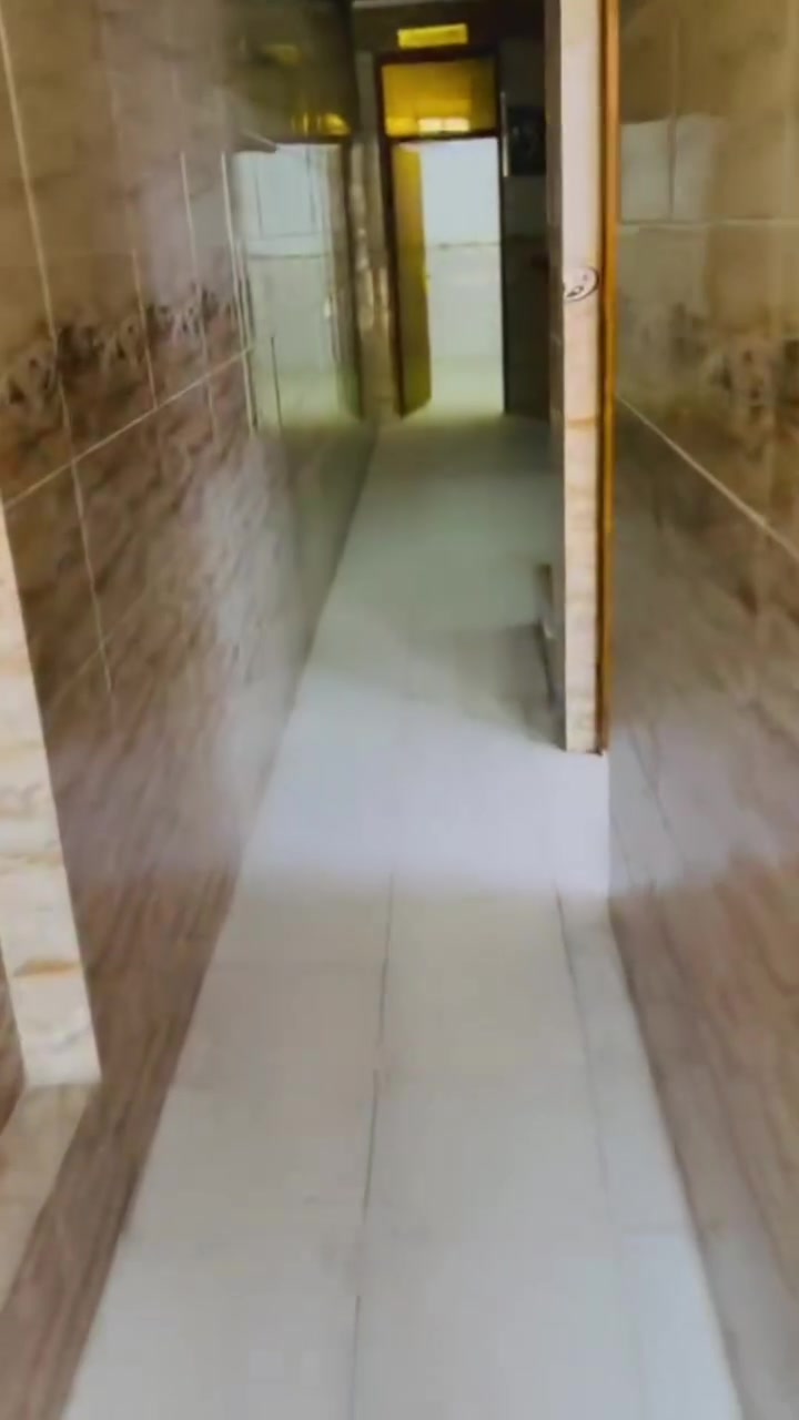 🏠 بيت للإيجار
📐 المساحة: 100 متر
🏢 البيت: طابقين
💰 الإيجار: 250 ألف دينار شهرياً
📍 الموقع: بعد مسجد أحباب الرسول، بالقرب من المستوصف المعمل

البيت نظيف ومرتب، ومناسب لـ عائلة صغيرة تحافظ على البيت .

📞 للاستفسار والتفاصيل:
***********
