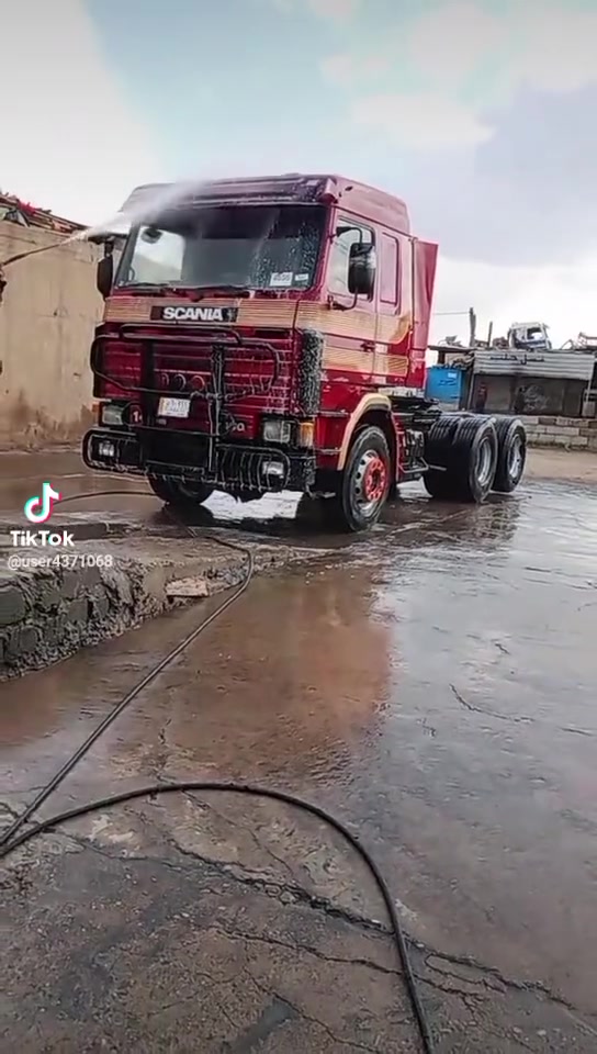 اسكانيا • ١٤٣
