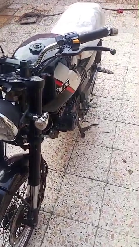 الايتي • موديل 21 • كوت